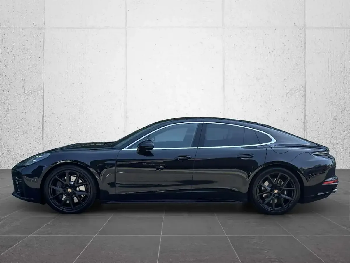 Neu Porsche Panamera 4 E-Hybrid 470 PS (345 kW) 2026 Schwarz Kleinwagen