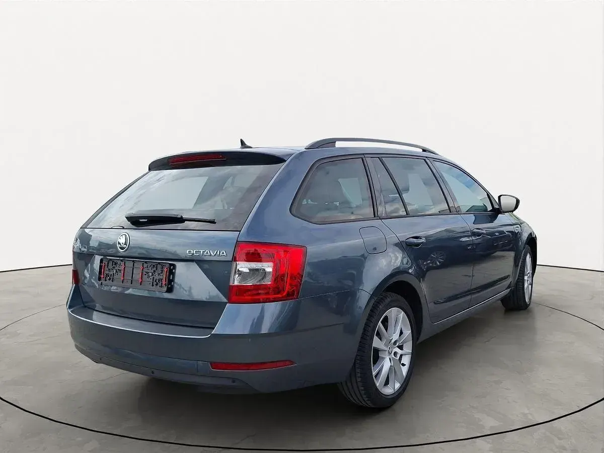 Gebraucht Skoda Octavia Clever 150 PS (110 kW) 2018 Grau Kombi