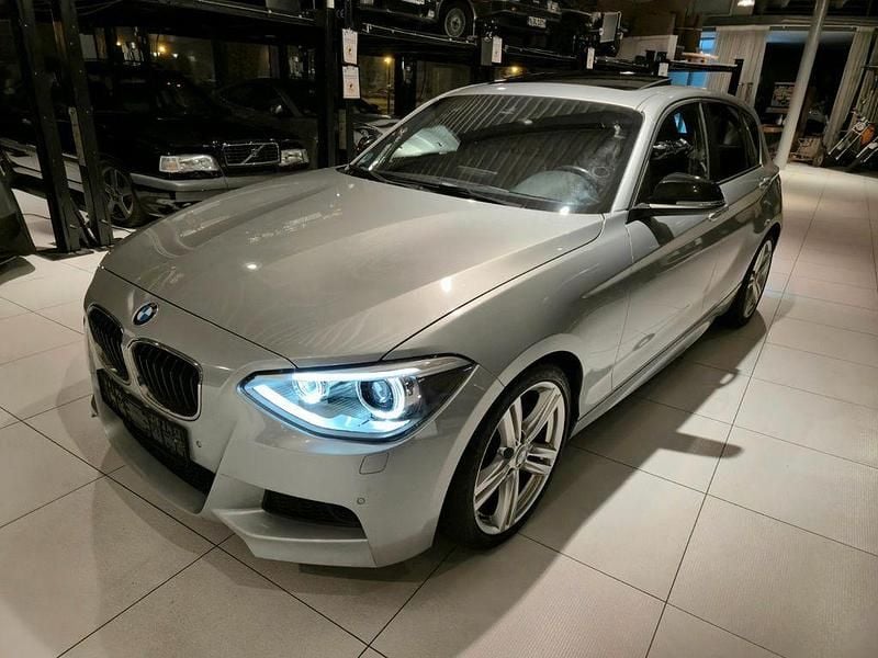 Silber Gebraucht 2012 BMW 120 M Sport Kleinwagen | 7.250 € (Guter Preis) - Bild 1/4