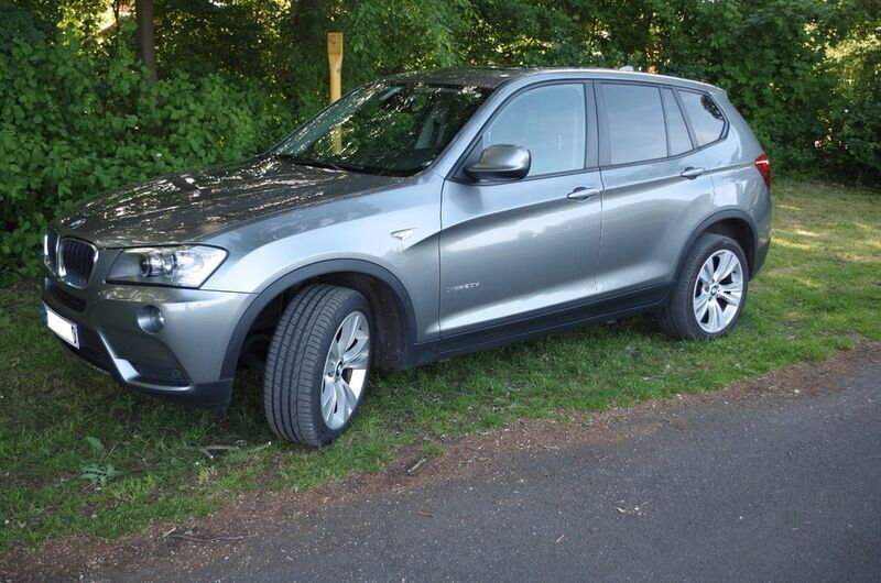 Grau Gebraucht 2011 BMW X3 Performance SUV | 11.500 € (Fairer Preis) - Bild 1/4