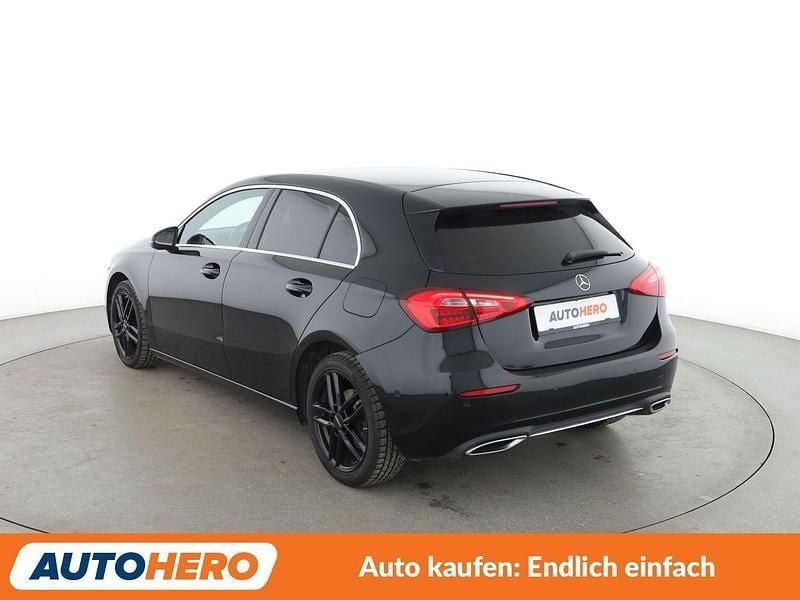 Gebraucht Mercedes A180 Progressive 136 PS (100 kW) 2021 Schwarz Limousine