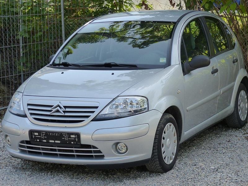 Silber Gebraucht 2005 Citroën C3 Kleinwagen | 350 € - Bild 1/4