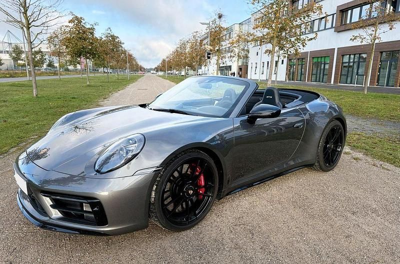 Grau Gebraucht 2023 Porsche 911 Carrera GTS Cabrio | 165.000 € (Etwas zu teuer) - Bild 1/4