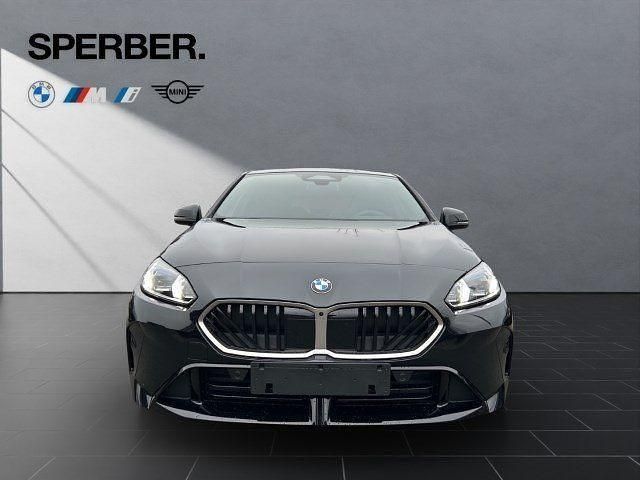 Gebraucht BMW 220 Efficient Dynamics 163 PS (119 kW) 2024 Schwarz (saphirschwarz metallic) Limousine