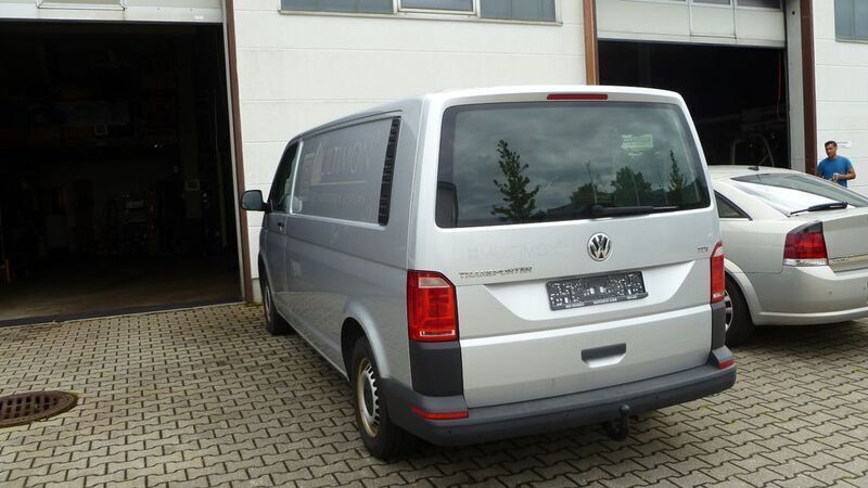 Gebraucht VW T6 150 PS (110 kW) 2018 Silber Van