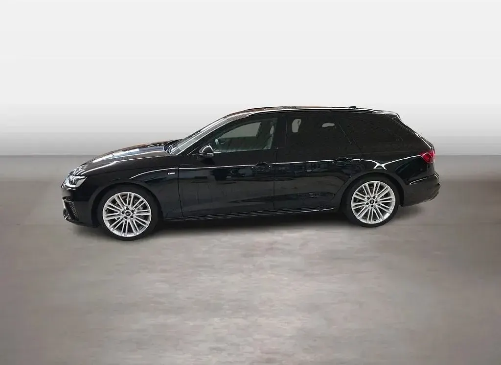 Gebraucht Audi A4 Competition 204 PS (150 kW) 2023 Mythosschwarz metallic Kombi