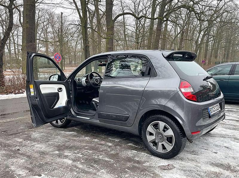 Gebraucht Renault Twingo LIMITED 71 PS (52 kW) 2019 Grau Kleinwagen