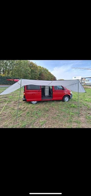 Rot Gebraucht 2007 VW T5 Van | 15.000 € - Bild 1/4
