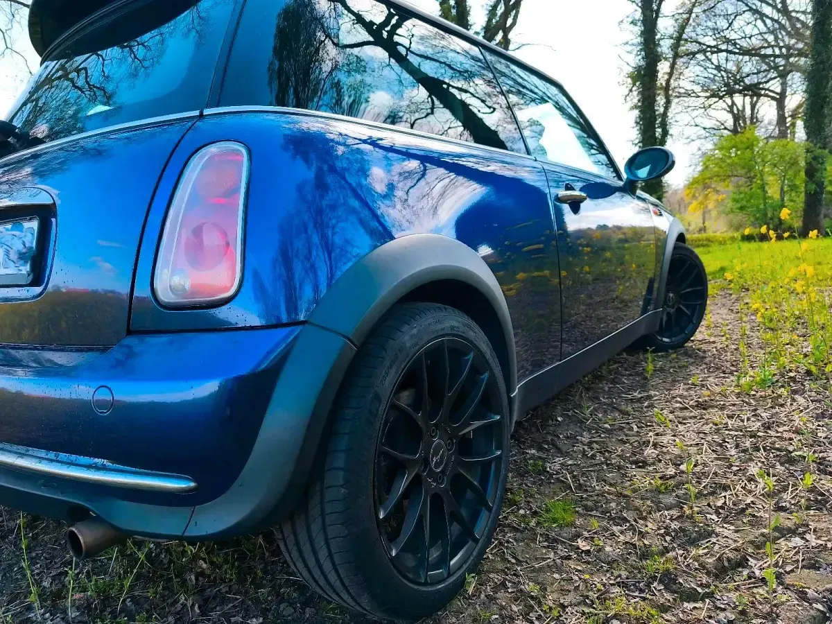 Käytetty Mini Cooper 116 HP (85 kW) 2004 Violetti Viistoperä