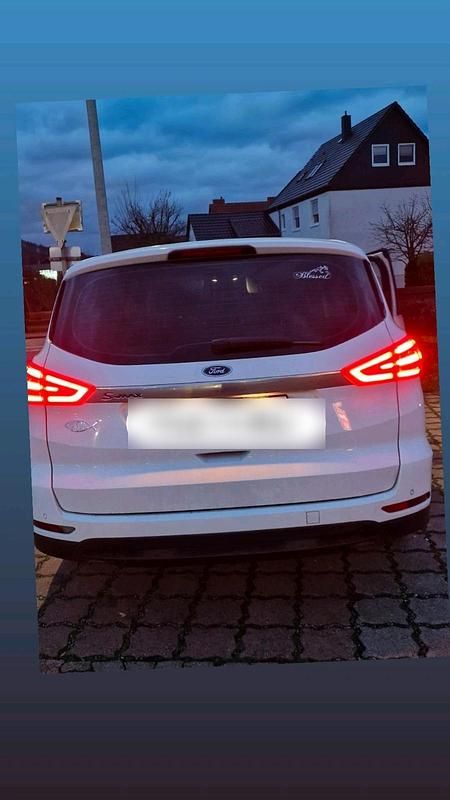 Gebraucht Ford S-MAX S 110 PS (80 kW) 2017 Weiß Van / Kleinbus