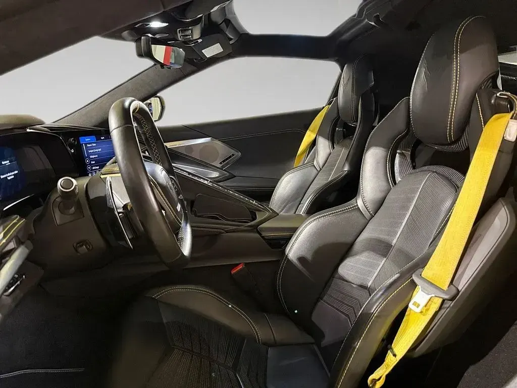 Gebraucht Chevrolet Corvette Stingray 483 PS (355 kW) 2023 Gelb Coupé