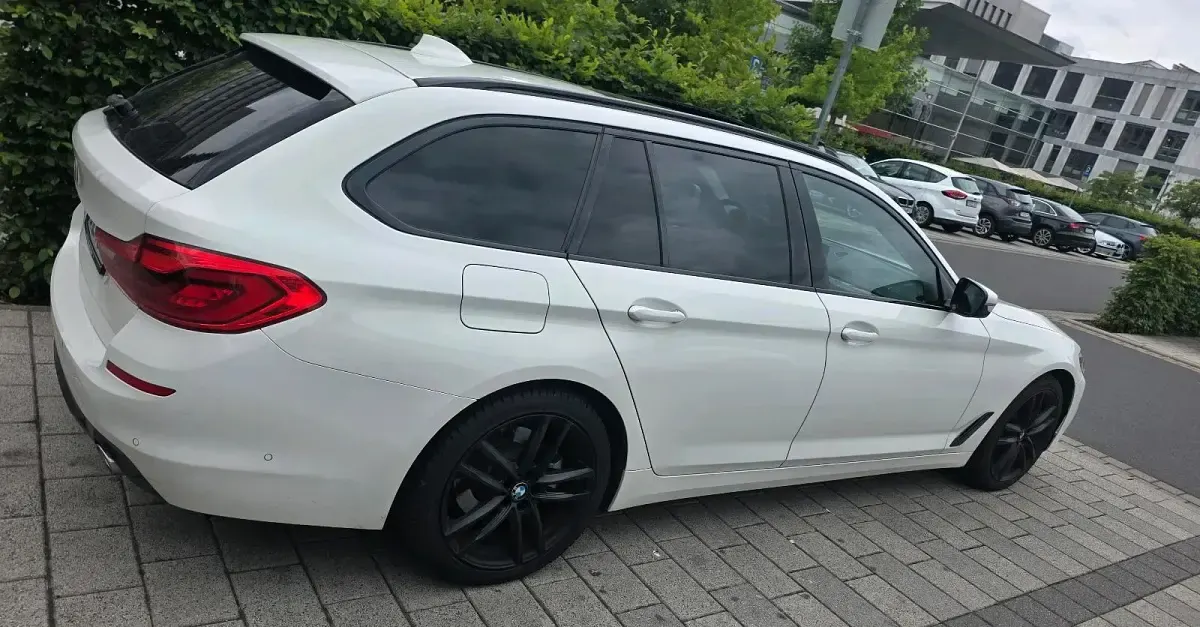 Gebraucht BMW 520 190 PS (139 kW) 2018 Weiß Kombi