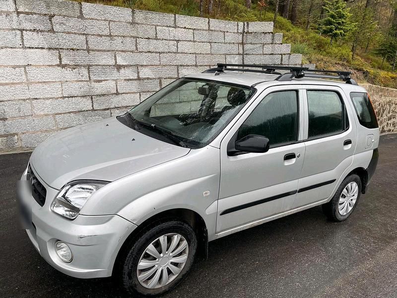 Gebraucht Subaru Justy 94 PS (69 kW) 2004 Silber Kleinwagen
