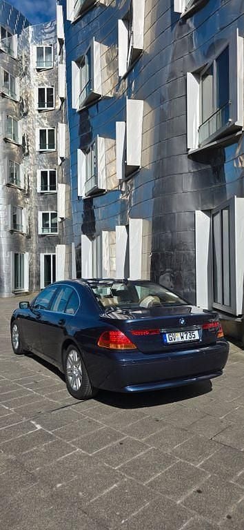 Gebraucht BMW 735 272 PS (200 kW) 2002 Blau Limousine