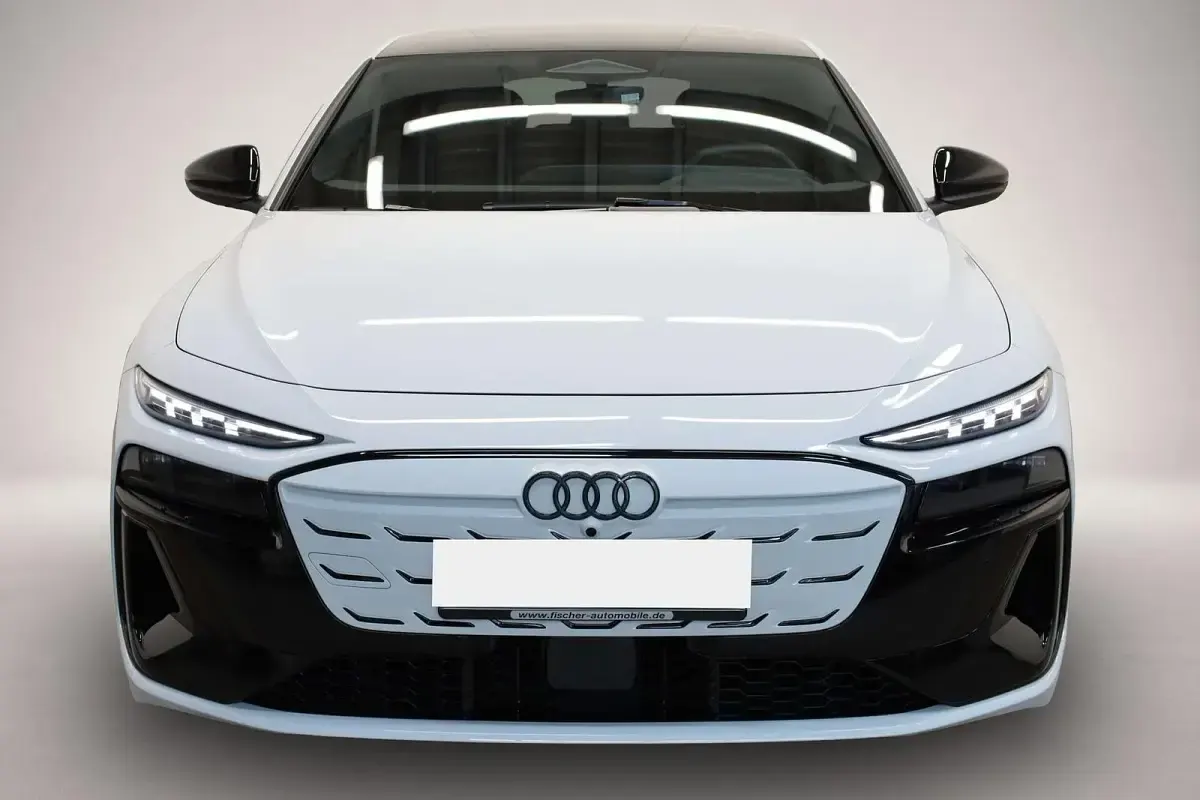 Gebraucht Audi S6 e-tron Comfort 369 kW (503 PS) 2025 Manufacturer Kombi