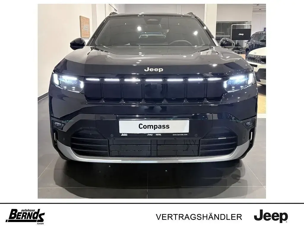 Neu Jeep Compass 156 kW (213 PS) 2026 Vulcano black SUV