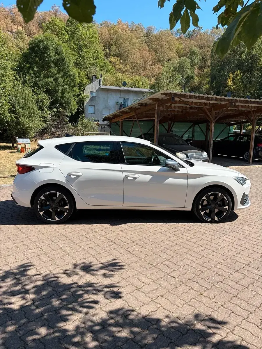 Gebraucht Cupra Leon 204 PS (150 kW) 2022 Weiß Kombi