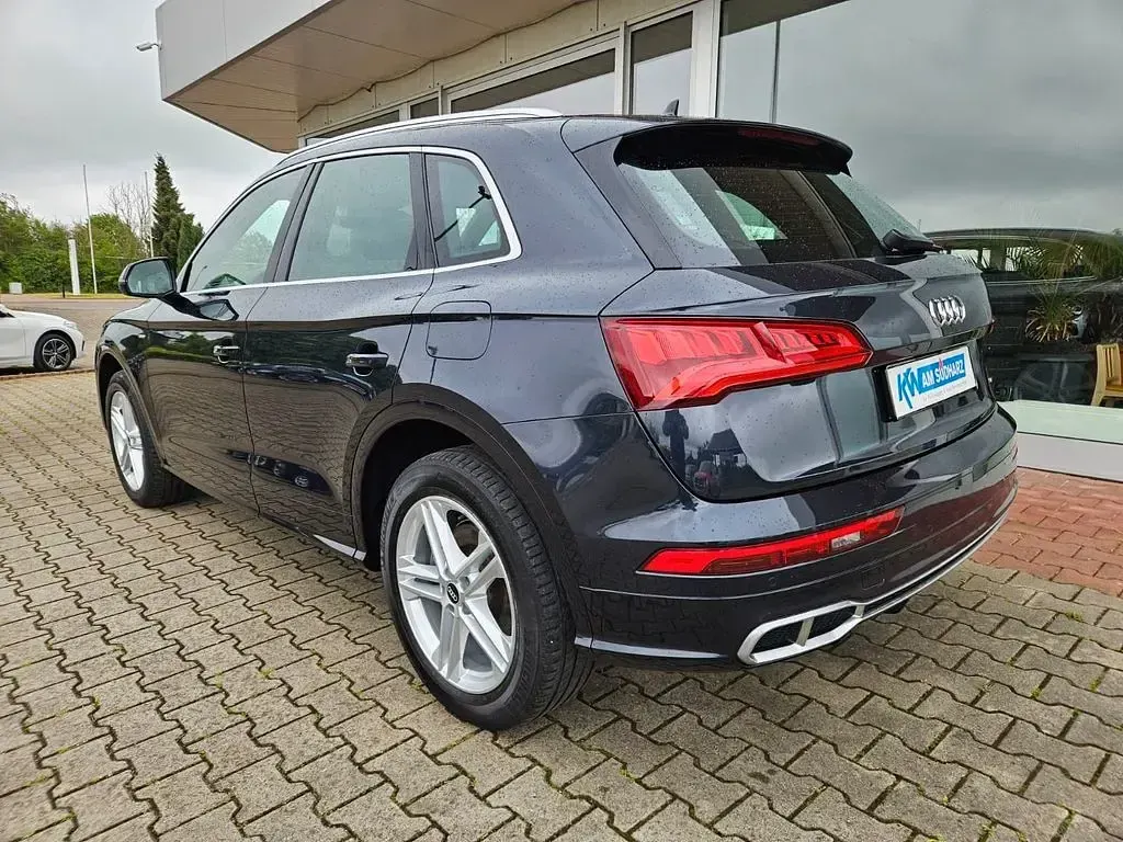 Używany Audi Q5 S-Line 252 KM (185 kW) 2020 Niebieski SUV
