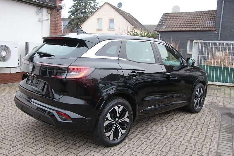 Gebraucht Renault Austral Evolution 158 PS (116 kW) 2024 Sternen schwarz SUV