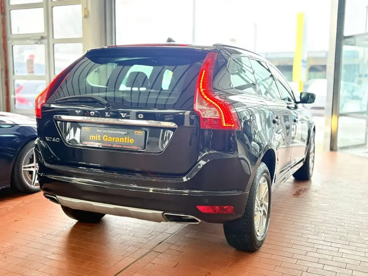 Gebraucht Volvo XC60 190 PS (139 kW) 2017 Schwarz SUV