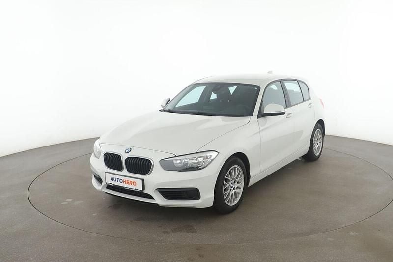 Weiß Gebraucht 2018 BMW 118 Kleinwagen | 16.970 € (Guter Preis) - Bild 1/3