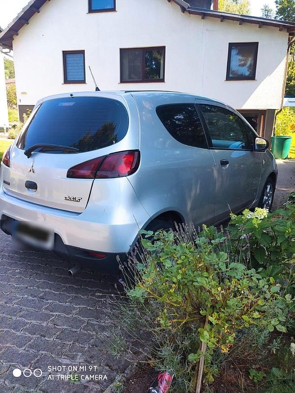 Gebraucht Mitsubishi Colt 2010 Silber Kleinwagen