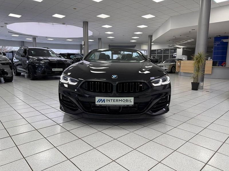 Gebraucht BMW M850 Performance 530 PS (389 kW) 2025 Black sapphire metallic Coupé