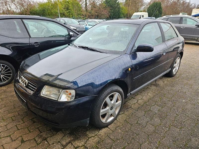 Usata Audi A3 101 CV (74 kW) 1998 Blu Utilitaria
