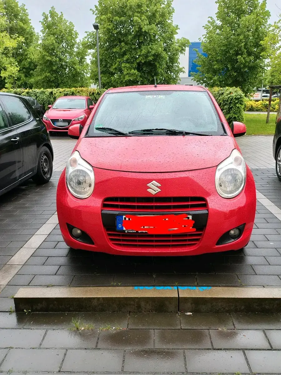 Usata Suzuki Alto 68 CV (50 kW) 2009 Rosso Utilitaria