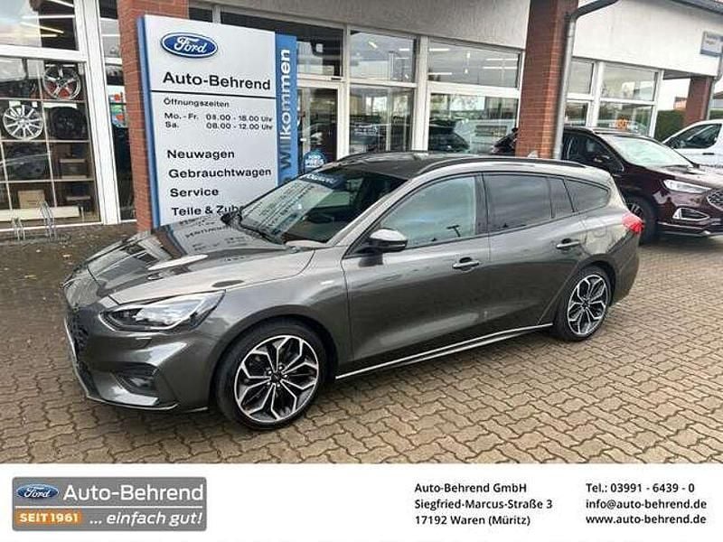 Grau Gebraucht 2019 Ford Focus ST-Line Kombi | 17.480 € (Fairer Preis) - Bild 1/4