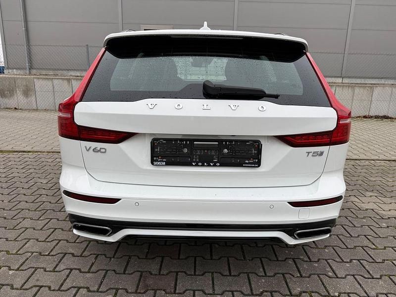 Gebraucht Volvo V60 R-Design 250 PS (183 kW) 2019 Weiß Kombi