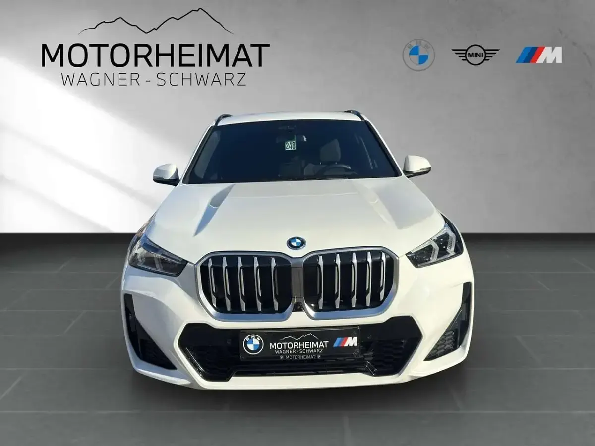 Gebraucht BMW X1 M Sport 326 PS (239 kW) 2025 Alpinweiß uni SUV