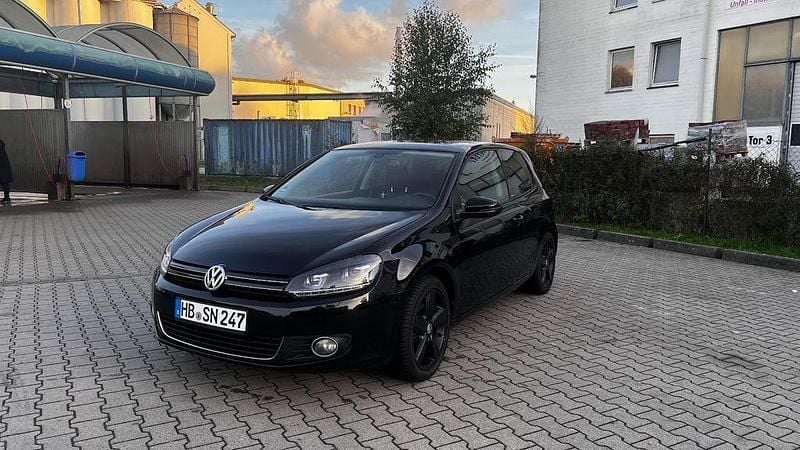 Schwarz Gebraucht 2011 VW Golf VI Style Limousine | 5.700 € (Fairer Preis) - Bild 1/4