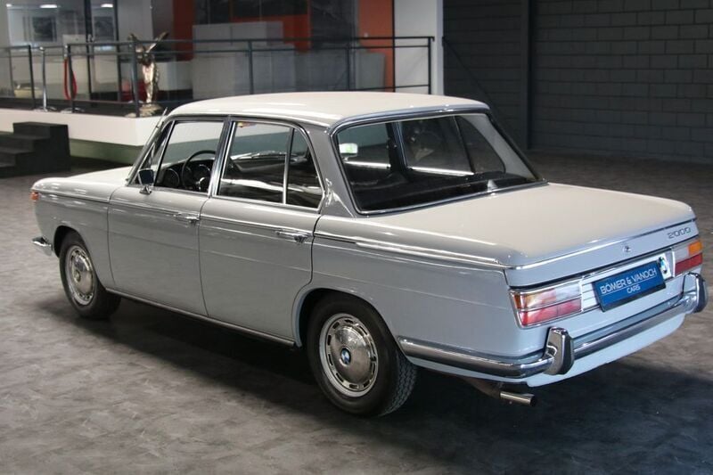 Gebraucht BMW 2000 101 PS (74 kW) 1968 Grau Limousine