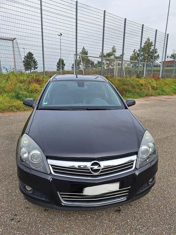 Gebraucht Opel Astra Innovation 110 PS (80 kW) 2009 Schwarz Kombi