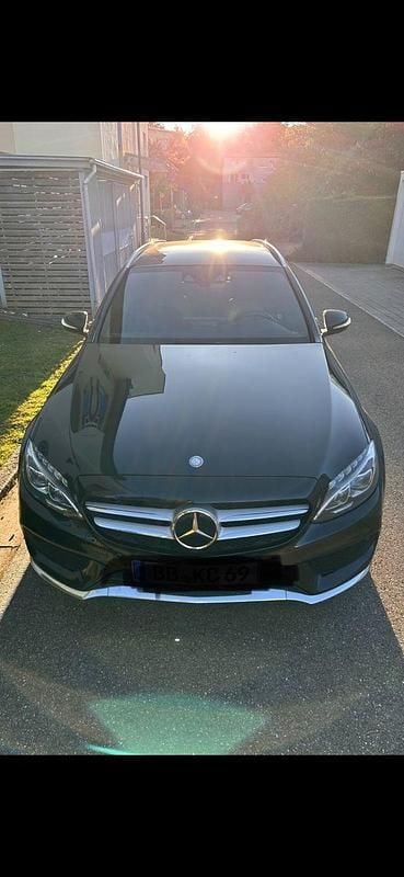 Schwarz Gebraucht 2015 Mercedes 250 Kombi | 10.900 € (Superpreis) - Bild 1/4