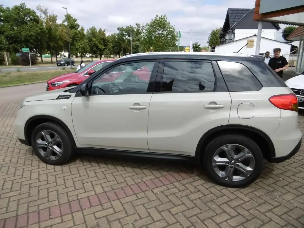 Gebraucht Suzuki Vitara Comfort 120 PS (88 kW) 2016 Braun SUV