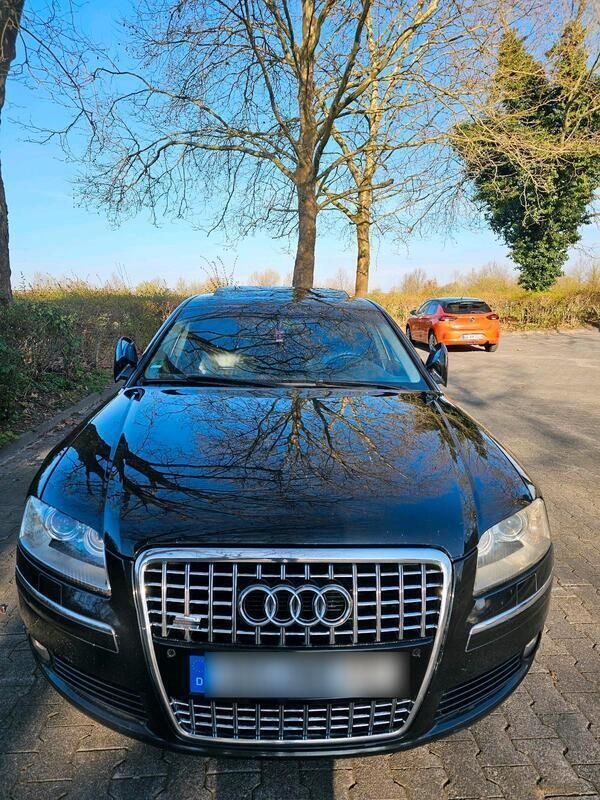 Schwarz Gebraucht 2005 Audi A8 Limousine | 5.750 € (Guter Preis) - Bild 1/4