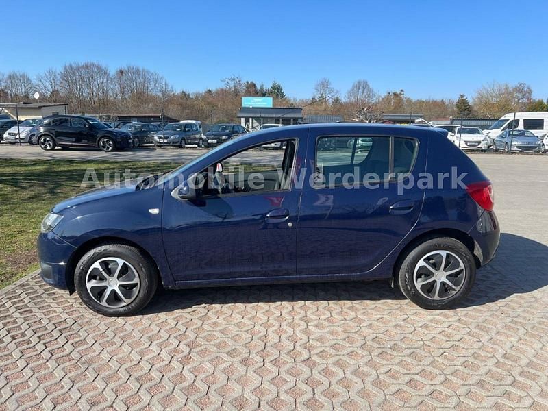 Gebraucht Dacia Sandero 75 PS (55 kW) 2013 Blau Kleinwagen