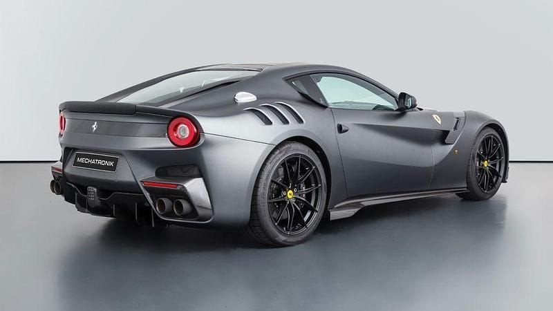 Gebraucht Ferrari F12 780 PS (573 kW) 2016 Grau Coupé