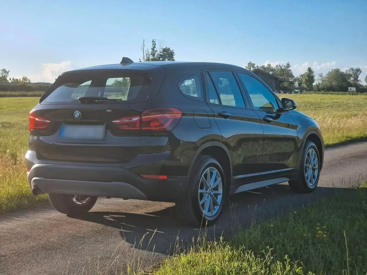 Gebraucht BMW X1 136 PS (100 kW) 2016 Schwarz SUV