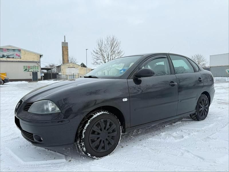 Gebraucht Seat Cordoba 75 PS (55 kW) 2003 Schwarz Limousine