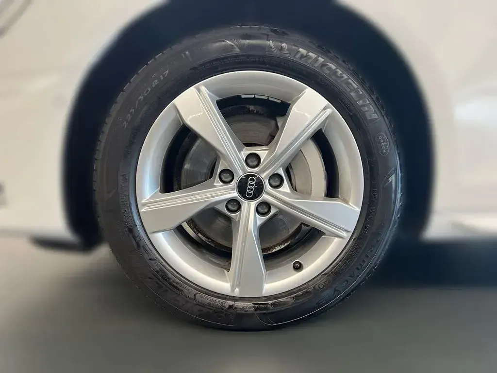 Gebraucht Audi A4 Advanced 204 PS (150 kW) 2023 Ibisweiß Kombi