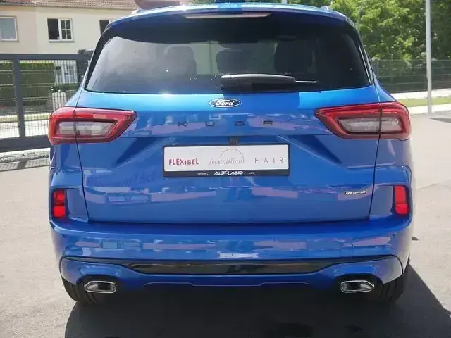 Neu Ford Kuga ST-Line 190 PS (139 kW) 2026 Blau SUV