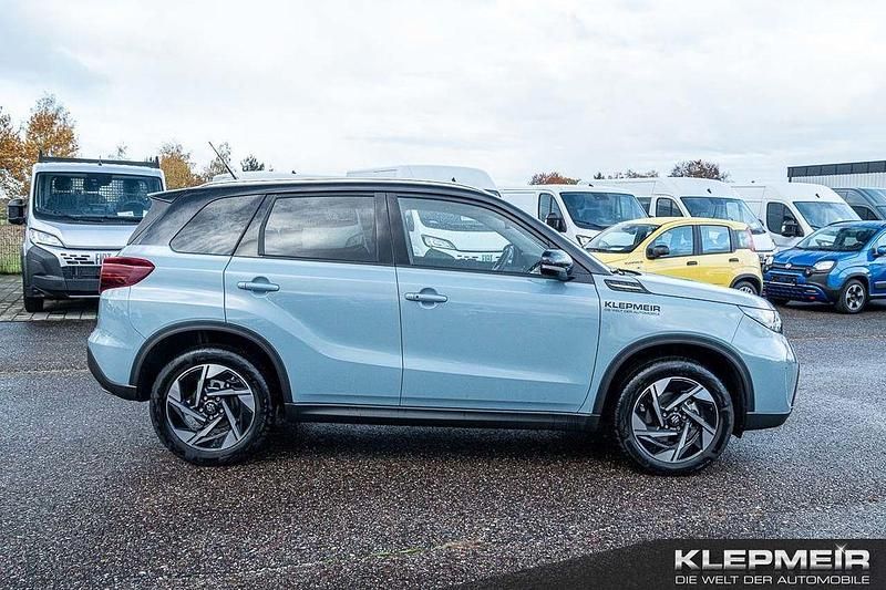 Gebraucht Suzuki Vitara Comfort+ 129 PS (94 kW) 2025 Ice/cosmic black pearl Limousine