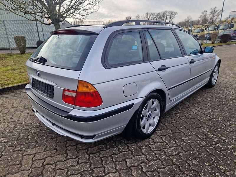 Gebraucht BMW 316 116 PS (85 kW) 2003 Silber Kombi