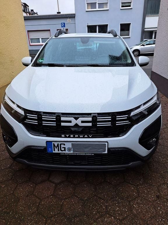 Gebraucht Dacia Sandero Expression 91 PS (66 kW) 2024 Weiß Limousine