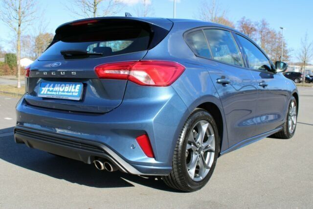 Gebraucht Ford Focus ST-Line 182 PS (133 kW) 2019 Blau metallic Limousine