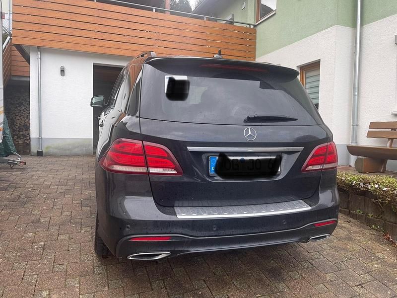 Gebraucht Mercedes GLE350 258 PS (189 kW) 2017 Schwarz SUV