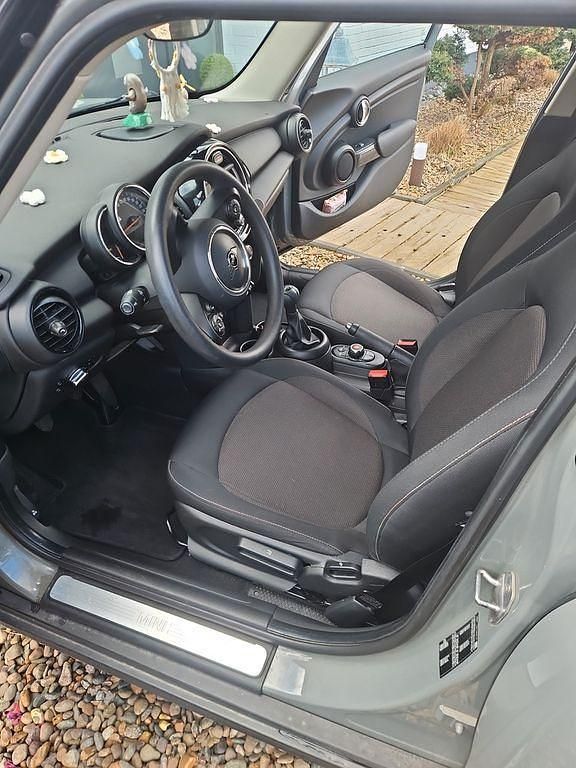 Second-hand Mini ONE 102 CP (75 kW) 2018 Gri Hatchback